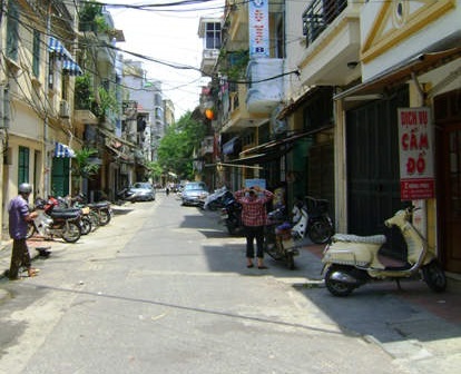 Noi ban banh trung thu huu nghi chinh hang gan pho hong phuc